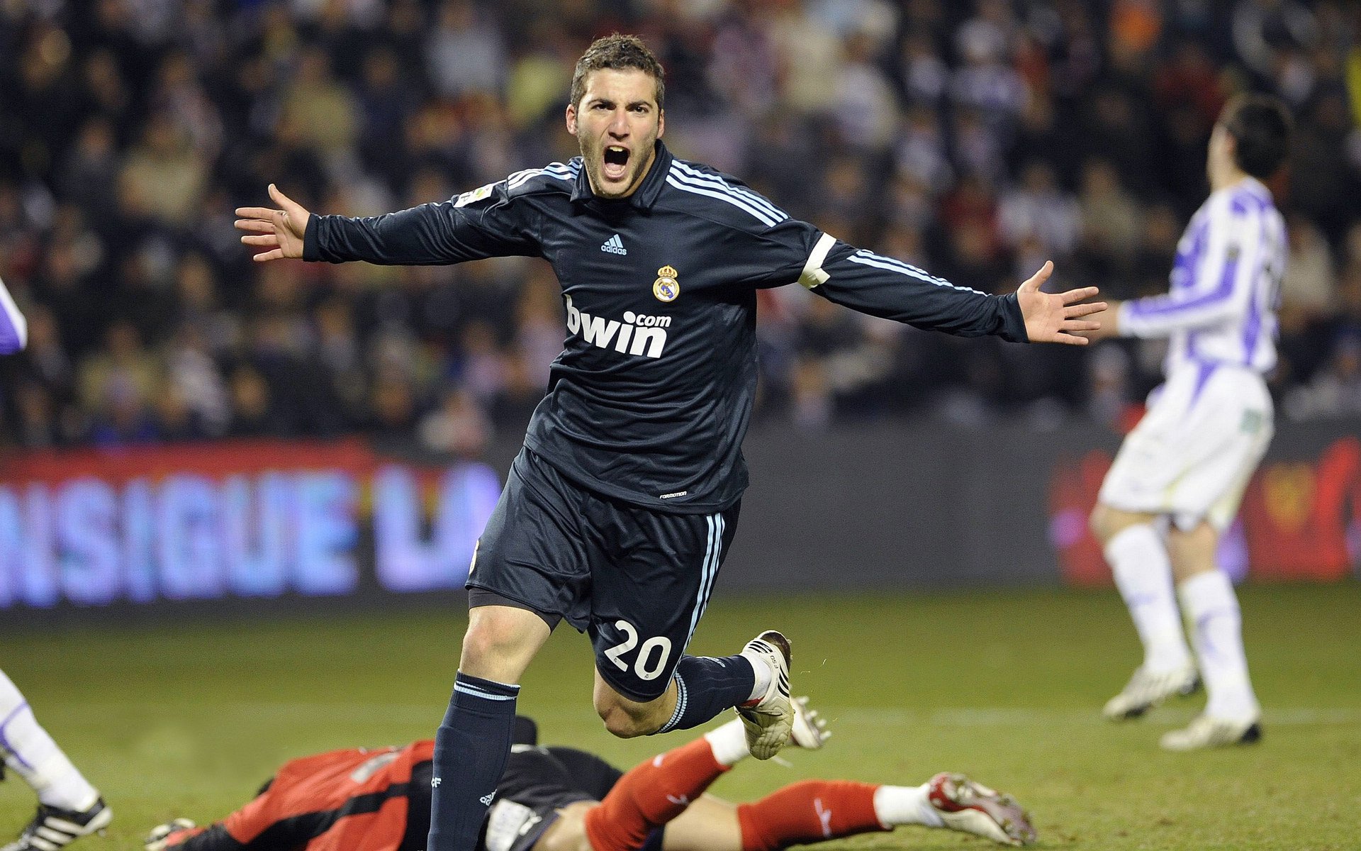 意甲外援青训融合模式对年轻球员成长的助力,意甲青训怎么算